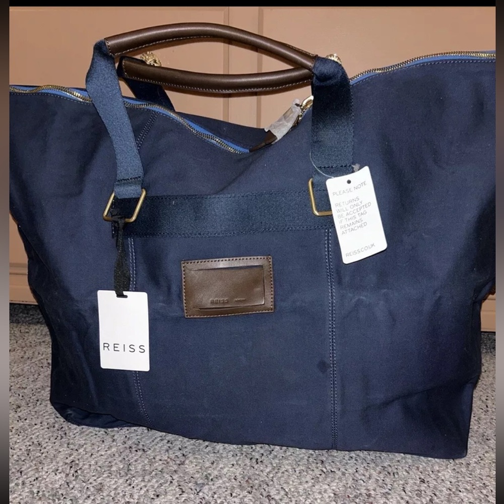 NWT $330 REISS Burma Holdall in Navy